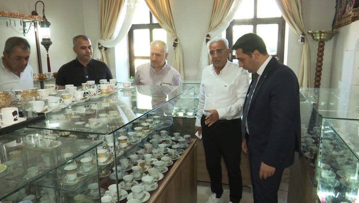 FKA Genel Sekreteri Budancamanak, Harput’ta Kahve Fincanı Müzesi’ni Ziyaret Etti