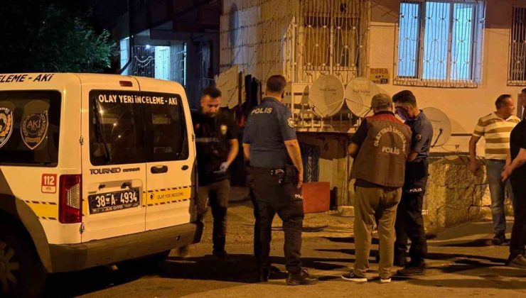 2 yıl önce boşandığı eski karısını bıçakla ağır yaraladı