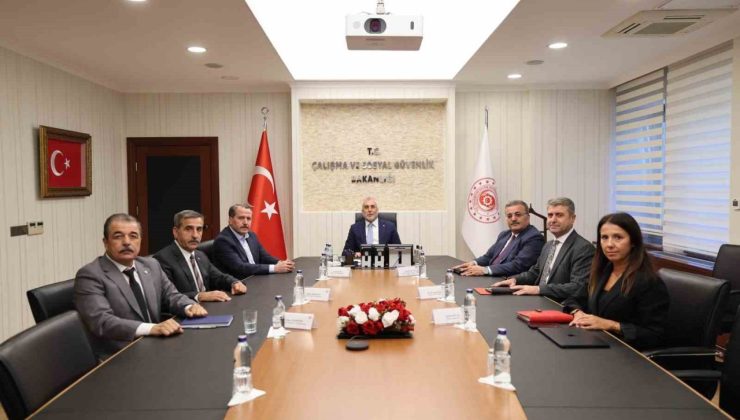 8. Dönem Toplu Sözleşme görüşmelerinde yeni gelişme: Hükümetin taban aylığına  bin lira artış teklifi müzakere masasında değerlendirildi