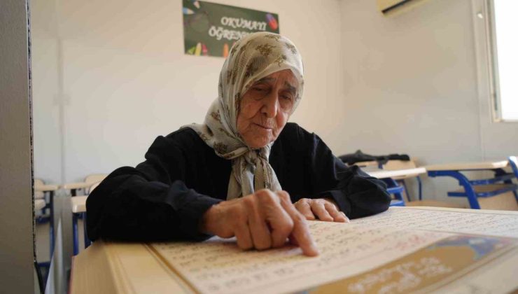 87 yaşında Kur’an-ı Kerim okumayı öğrendi