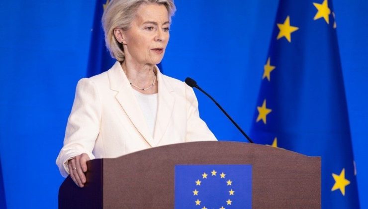AB Komisyonu Başkanı Leyen: “Zelenskiy’nin isteği ile ABD’deki görüşmeye katılacağım”
