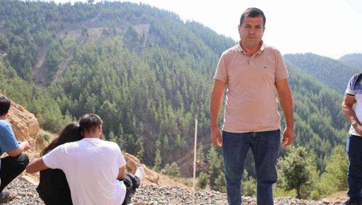 Adana’da 35 yıldır bitmeyen yol çilesi: 5 kişinin hayatını kaybettiği yolda acı nöbet