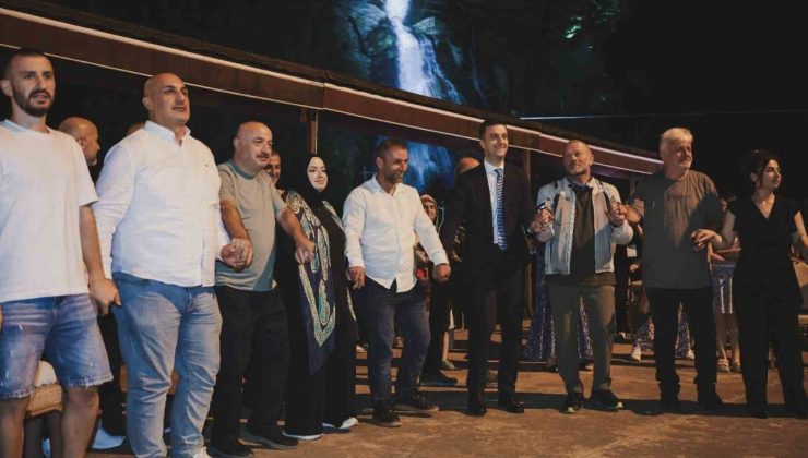 Ağaran Şelalesi’nde sanat rüzgarı esti