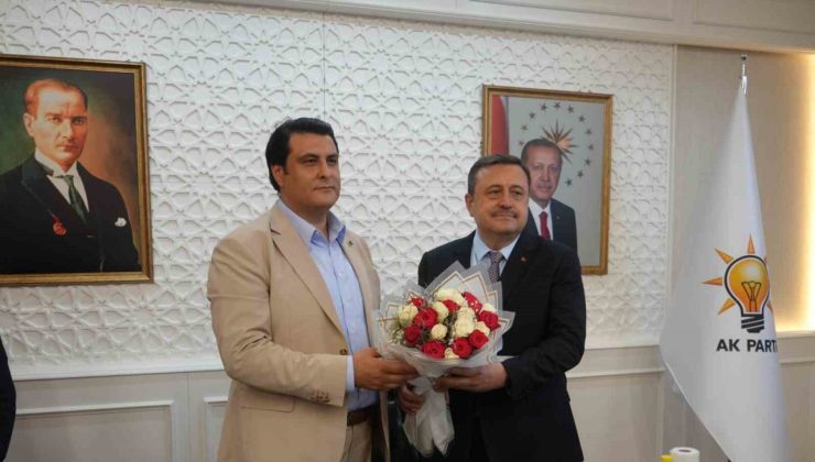 AK Parti’ye geçen Umut Yılmaz Gaziantep’te coşkuyla karşılandı