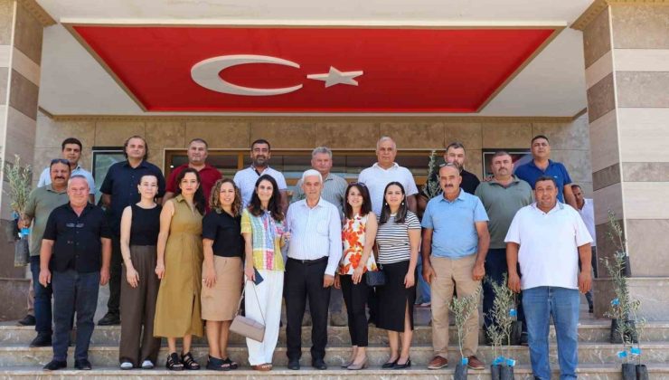 Aksulu üreticilere Çiftçi Kart Çipleri teslim edildi