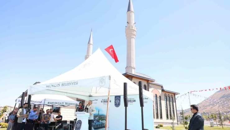 Ali Erkara Cami ibadete açıldı