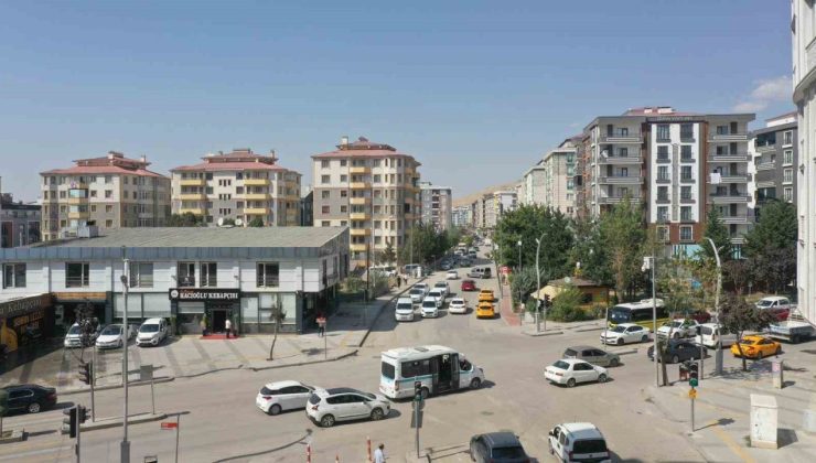 Altaylı ve Oğuz caddeleri yeniliyor