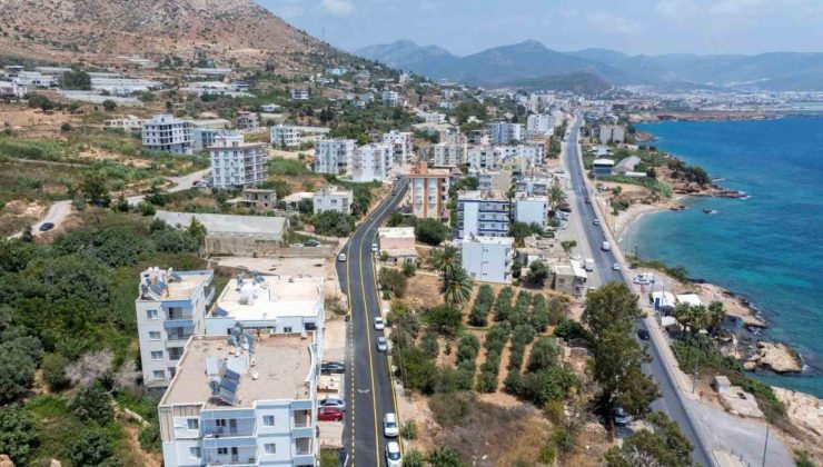 Aydıncık’ta yollar yenilendi