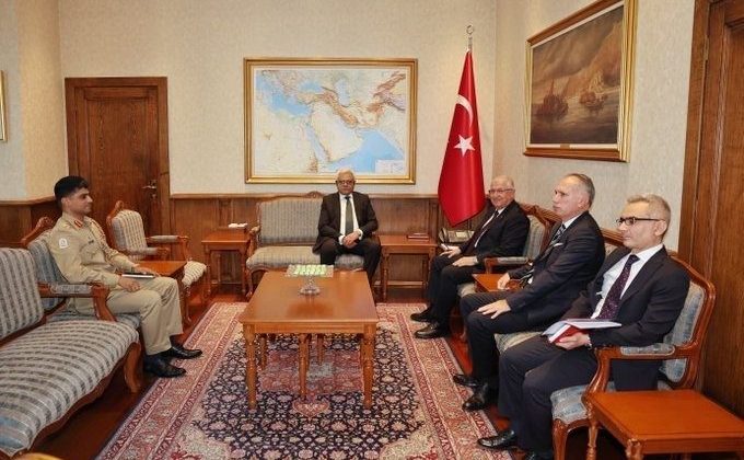 Bakan Güler, Pakistan Büyükelçisi Junaid’i kabul etti