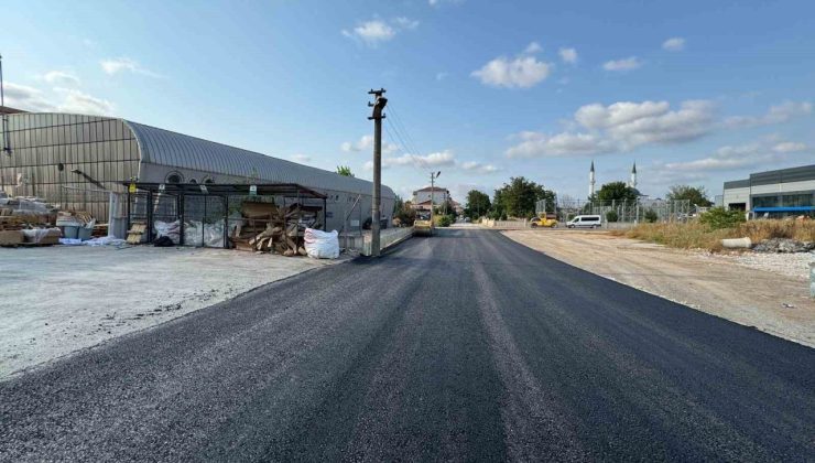 Başiskele’de yollar asfaltla yenileniyor