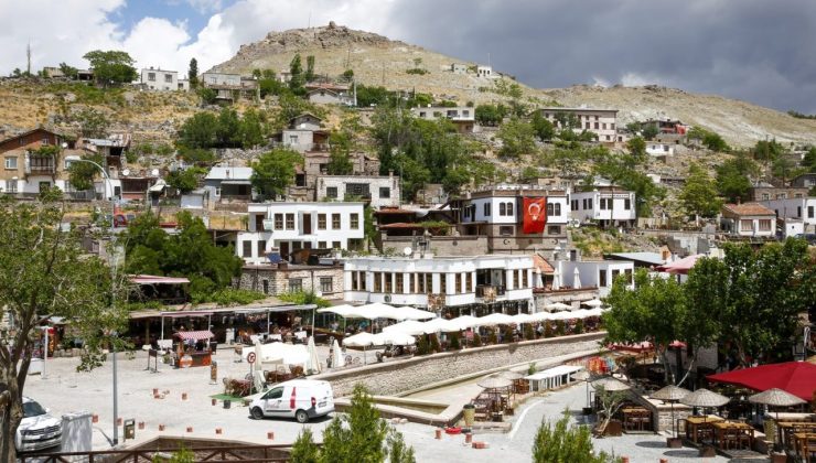 Başkan Pekyatırmacı’dan YKS başarısı için tebrik ve Selçuklu’ya hoş geldin mesajı