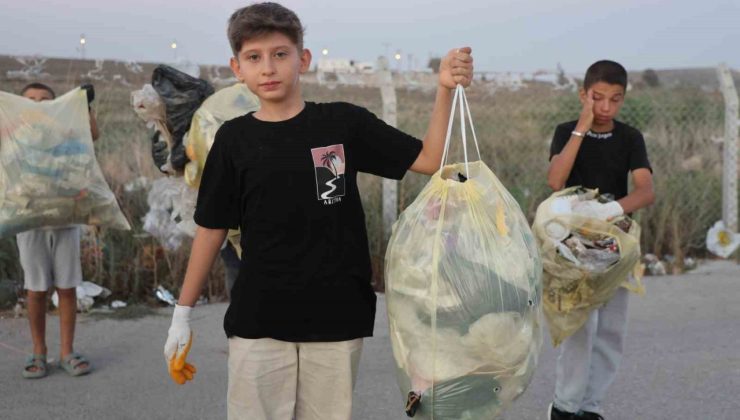 ‘Ben başladım sıra sende’ sloganıyla çöp toplama hareketini başlatan Miraç’a belediye ekiplerinden destek