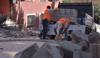 Bilecik Belediyesi kent estetiği için kolları sıvadı