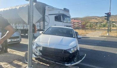 Bingöl’de trafik kazası: 1 yaralı