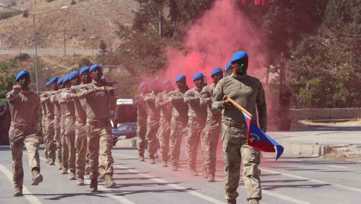 Bitlis’te 30 Ağustos Zafer Bayramı kutlamaları