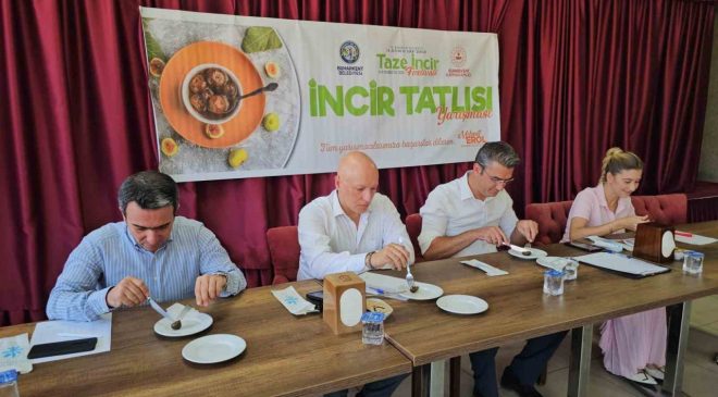 Buharkent’te taze incirli tatlılar yarıştı
