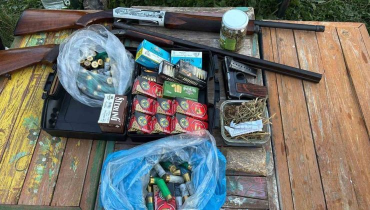 Bursa’da jandarmadan uyuşturucu operasyonu: Çok sayıda silah ve mühimmat da ele geçirildi