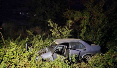 Bursa’da kontrolden çıkan otomobil şarampole uçtu: 2 yaralı