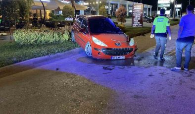 Bursa’da kontrolden çıkan otomobil takla attı: 1 yaralı