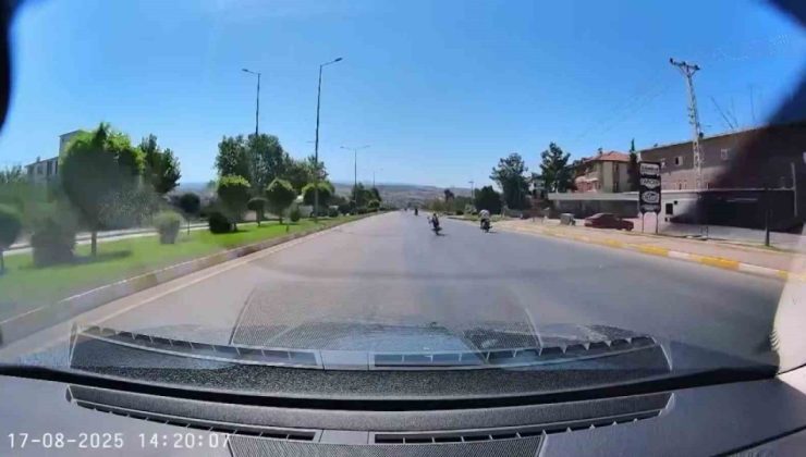 Canlarını hiçe saydılar, motosikletlerin üzerine yatarak yarıştılar