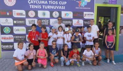Çaycuma’da minik tenisçiler kupa için yarıştı