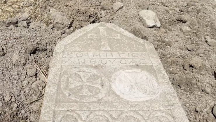 Çorum’da altyapı çalışması sırasında tarihi mezar taşı bulundu