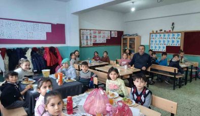 Denizde boğulma tehlikesi geçiren öğretmenden acı haber