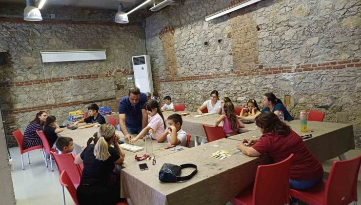 Denizli’de zeka oyunlarıyla ailelerin bağları güçlendi