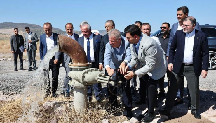 Dikili’nin jeotermal su kuyusu açıldı