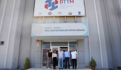 DSO 3. Meslek Komitesi üyeleri, Denizli Teknik Tekstil Merkezini ziyaret etti