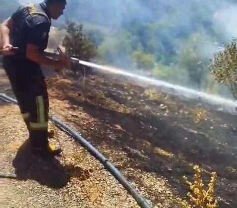 Elazığ’da bahçe yangını söndürüldü