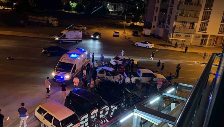 Elazığ’da zincirleme trafik kazası: 4 yaralı