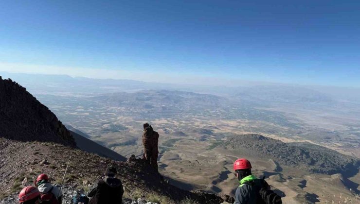 Erciyes’in 3 bin 917 rakımında muhteşem görüntüler