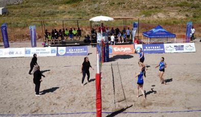 Erciyes’te plaj voleybol turnuvası tamamlandı