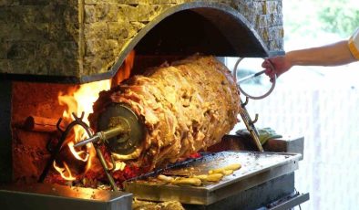 Erzurum Kültür Yolu Festivali’nde Cağ Kebabı satış rekoru kırdı