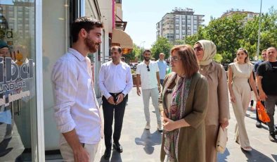 Gaziantep Büyükşehir’den kent genelinde asfalt seferberliği