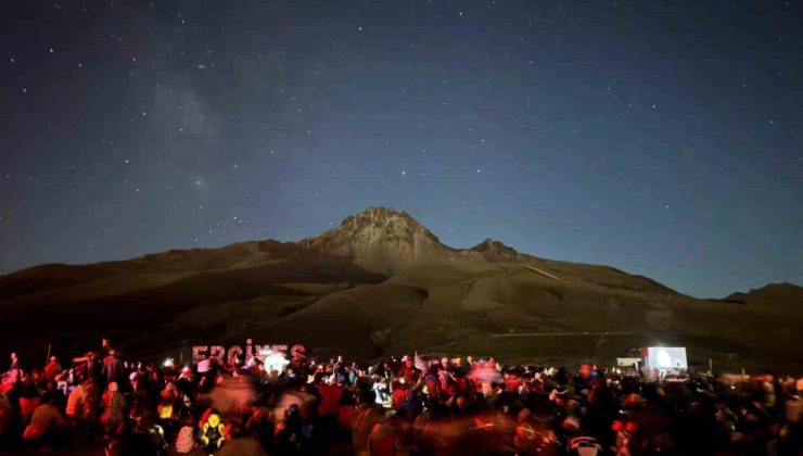 Gökyüzü tutkunları, meteor yağmurunu Kayseri’nin zirvesinde izledi