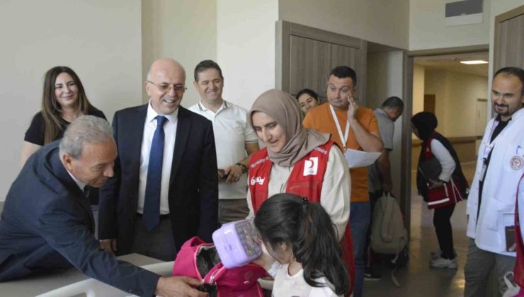 Hasta çocuklara kırtasiye desteği