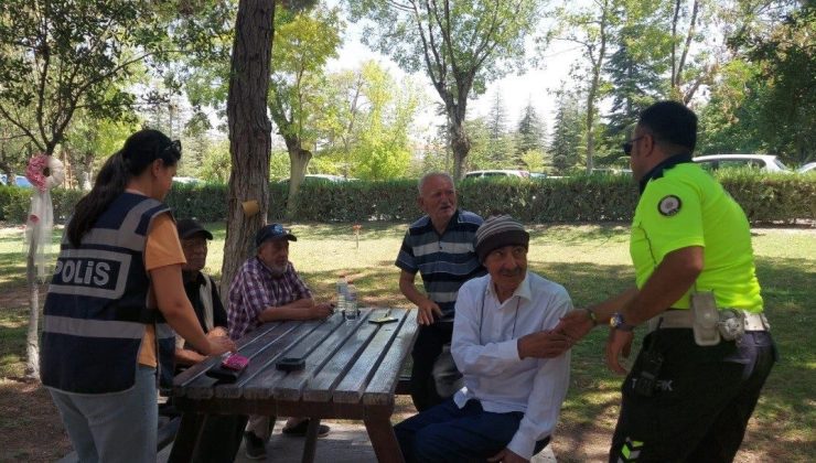 Huzurevi sakinlerine dolandırıcılığa karşı bilgilendirme