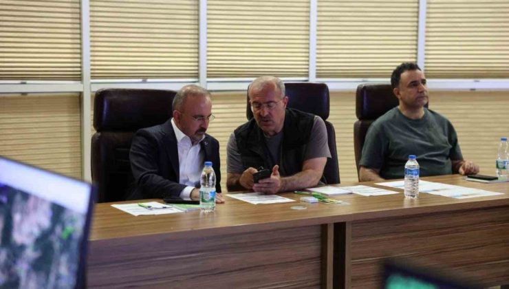 İçişleri Bakan Yardımcısı Turan, Çanakkale’de yangın söndürme çalışmalarını takip etti
