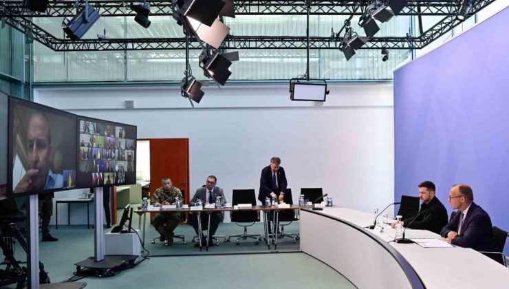 İngiltere, Fransa ve Almanya liderlerinden ateşkesi reddetmesi halinde Rusya’ya yaptırımların artırılması çağrısı