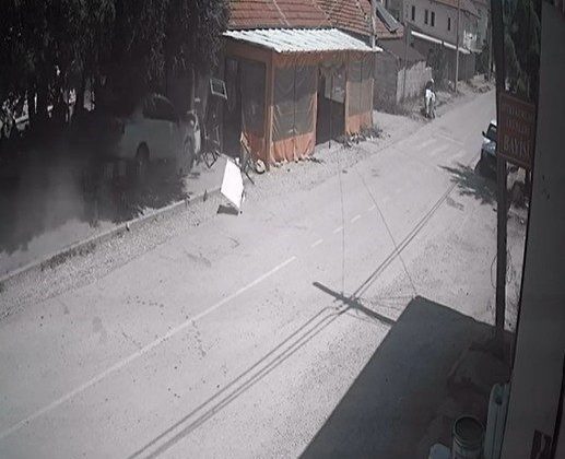 Isparta’da otomobil kıraathaneye daldı: 1 ölü, 1 yaralı