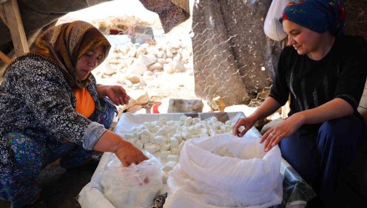 Kahramanmaraş’ta yaylacıların peynir ve çökelek üretimi sürüyor