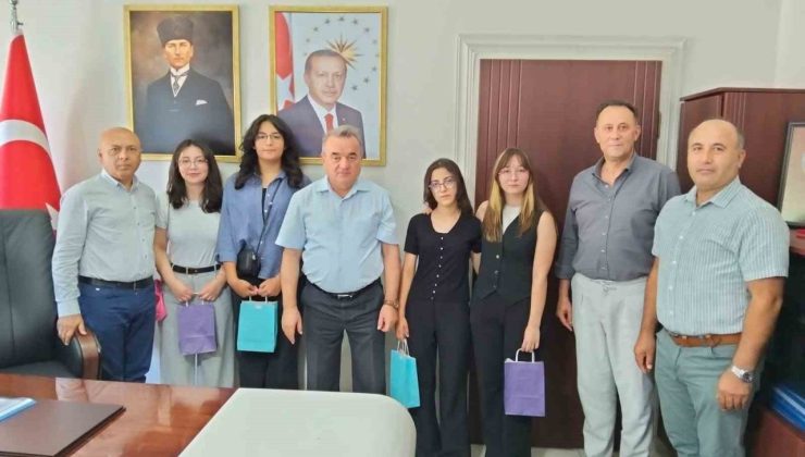 Kaymakam Öztürk, başarılı öğrencileri ağırladı
