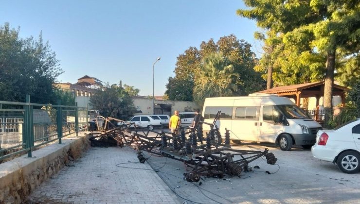 Kömür yüklü kamyon, az daha faciaya neden oluyordu