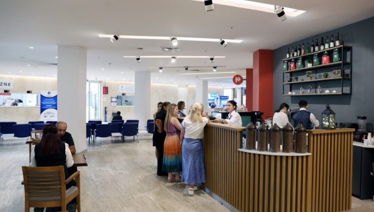 Küçükçekmece Belediyesi  Ana Hizmet Binasına yeni sosyal alan: Kafe K hizmete açıldı