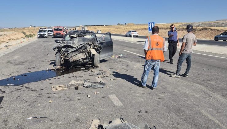 Malatya’da kamyon ile otomobil çarpıştı: 1 ölü