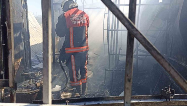 Malatya’da konteynerde yangın