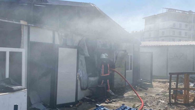 Malatya’da şantiyede korkutan yangın