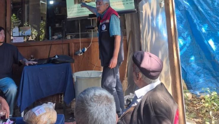 Malkara’da çiftçilere Batı Mısır kök kurdu zararlısı hakkında eğitim verildi